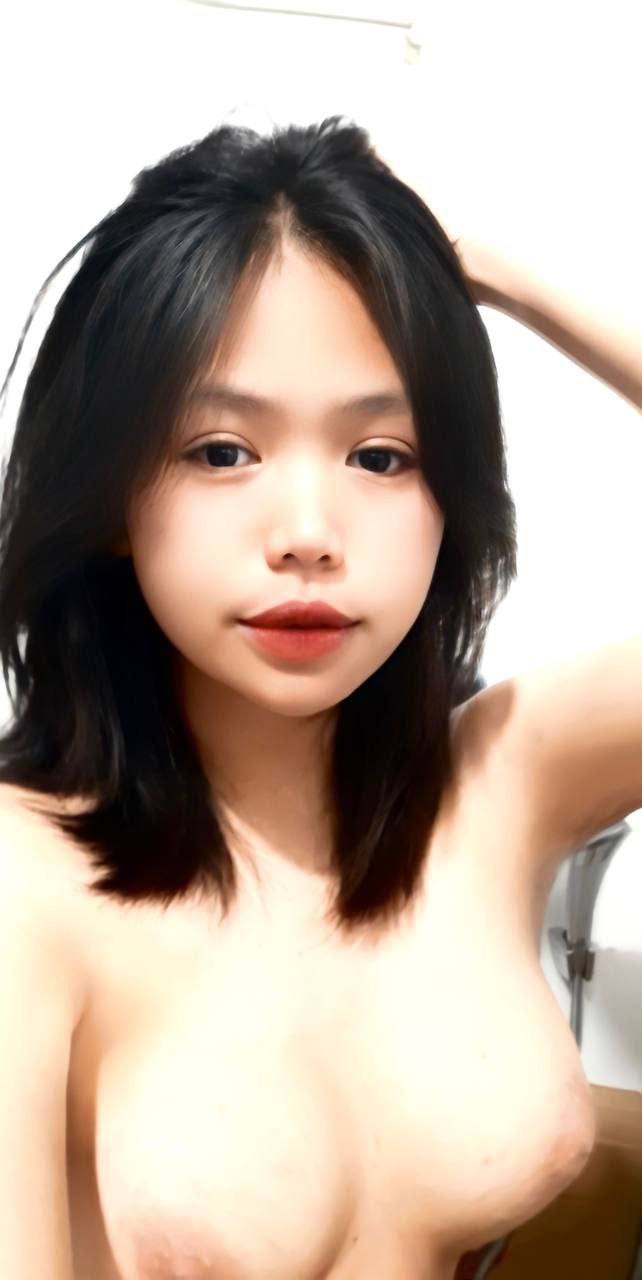 Người anh sói muốn làm gì em gái mình cũng được. Nữ thần ngực đẹp Hạ Thanh Tử ra mắt + vùng gợi cảm liếm kem như hương vị của nữ thần hổ trắng tuyệt vời nhất Shen Nana ra mắt